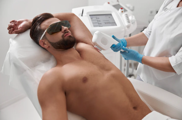Laser hair removal for men. Laser treatment for underarms. 